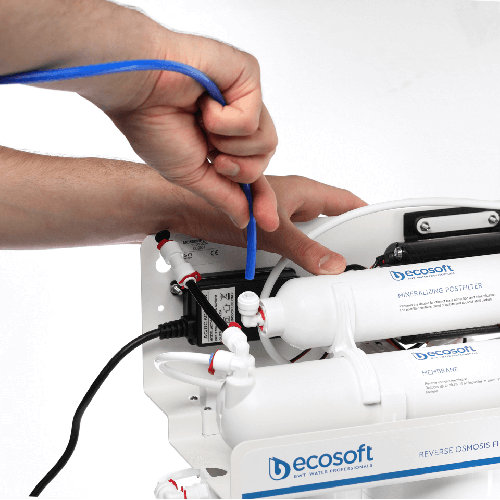 Osmoza inversa cu pompa, Ecosoft Standard MO650M1PSECOST, 6 stadii, pompa de presiune, cadru metalic, membrana de 50 GPD si remineralizare